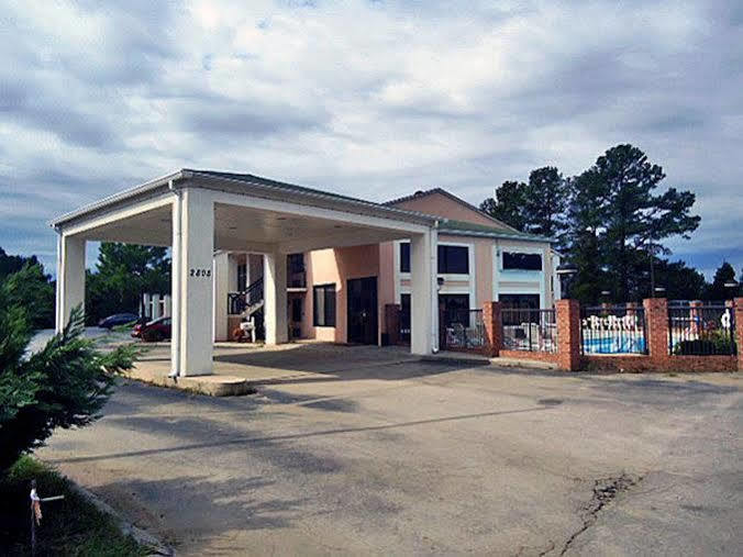 Super 8 By Wyndham Kannapolis Exterior photo